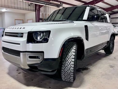Used 2021 Land Rover Defender 110 X-Dynamic HSE AWD/4WD image 11