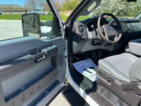 Used 2013 Ford F250 XL w/ PWR Equipment Group image 11