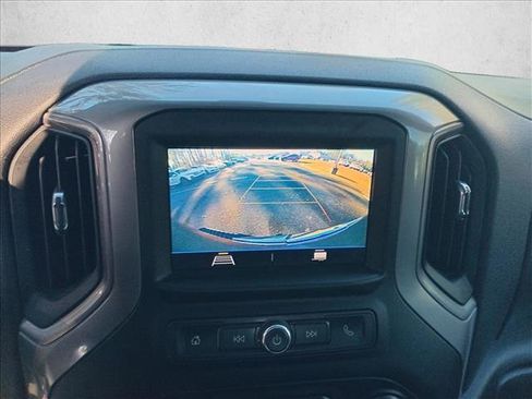 Used 2022 Chevrolet Silverado 1500 Custom image 21