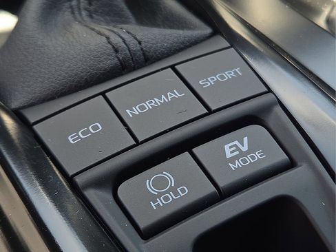 New 2026 Toyota Camry SE image 22