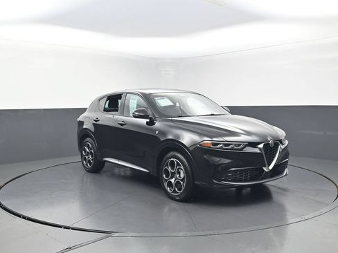 Used 2024 Alfa Romeo Tonale Ti AWD/4WD image 3
