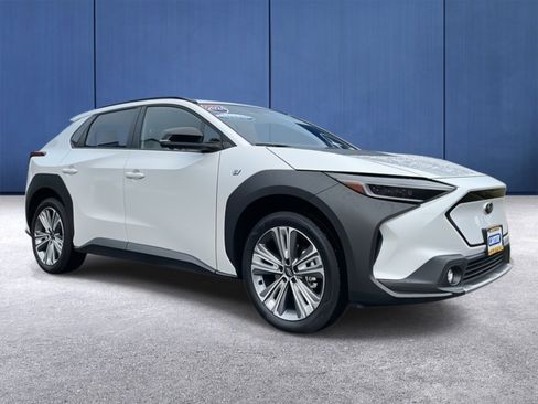 Certified 2024 Subaru Solterra Limited image 2