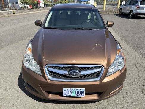 Used 2011 Subaru Legacy 2.5i Limited AWD/4WD image 5