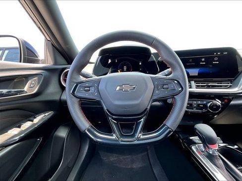 New 2026 Chevrolet Trax RS w/ Sunroof Package FWD image 17