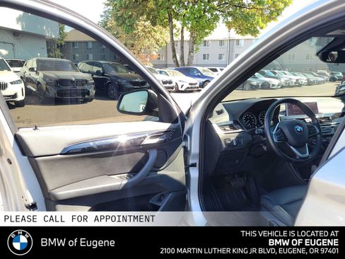 Used 2021 BMW X1 xDrive28i w/ Convenience Package AWD/4WD image 23