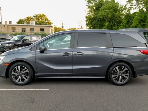 Used 2023 Honda Odyssey Touring image 4