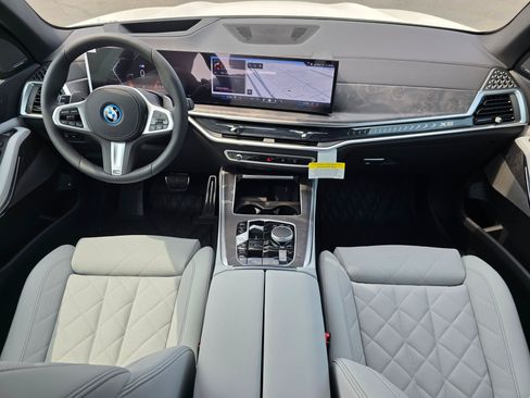 New 2026 BMW X5 xDrive50e w/ M Sport Package AWD/4WD image 11