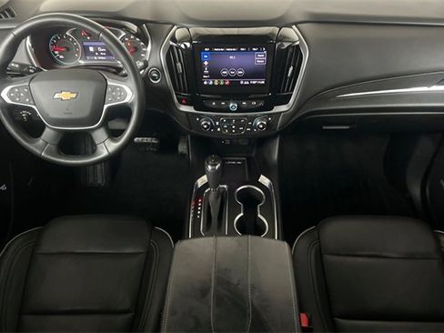Used 2020 Chevrolet Traverse High Country image 16
