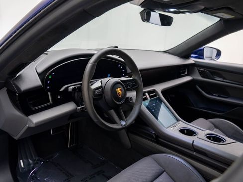 Used 2021 Porsche Taycan Turbo S image 4