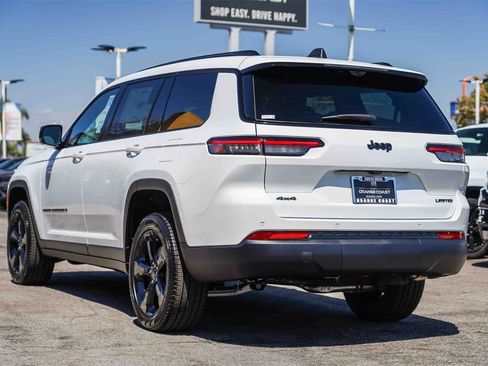 New 2025 Jeep Grand Cherokee L Limited w/ Luxury Tech Group II image 8