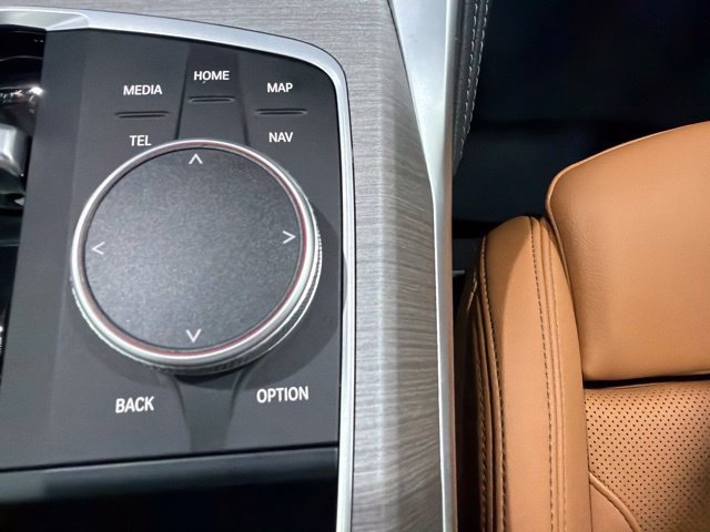 Used 2026 BMW M440i Convertible RWD image 38