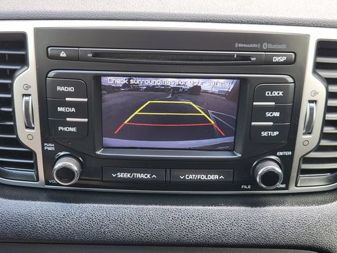 Used 2019 Kia Sportage LX FWD image 19