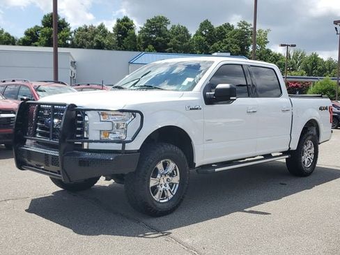 Used 2017 Ford F150 XLT w/ Equipment Group 302A Luxury AWD/4WD image 3