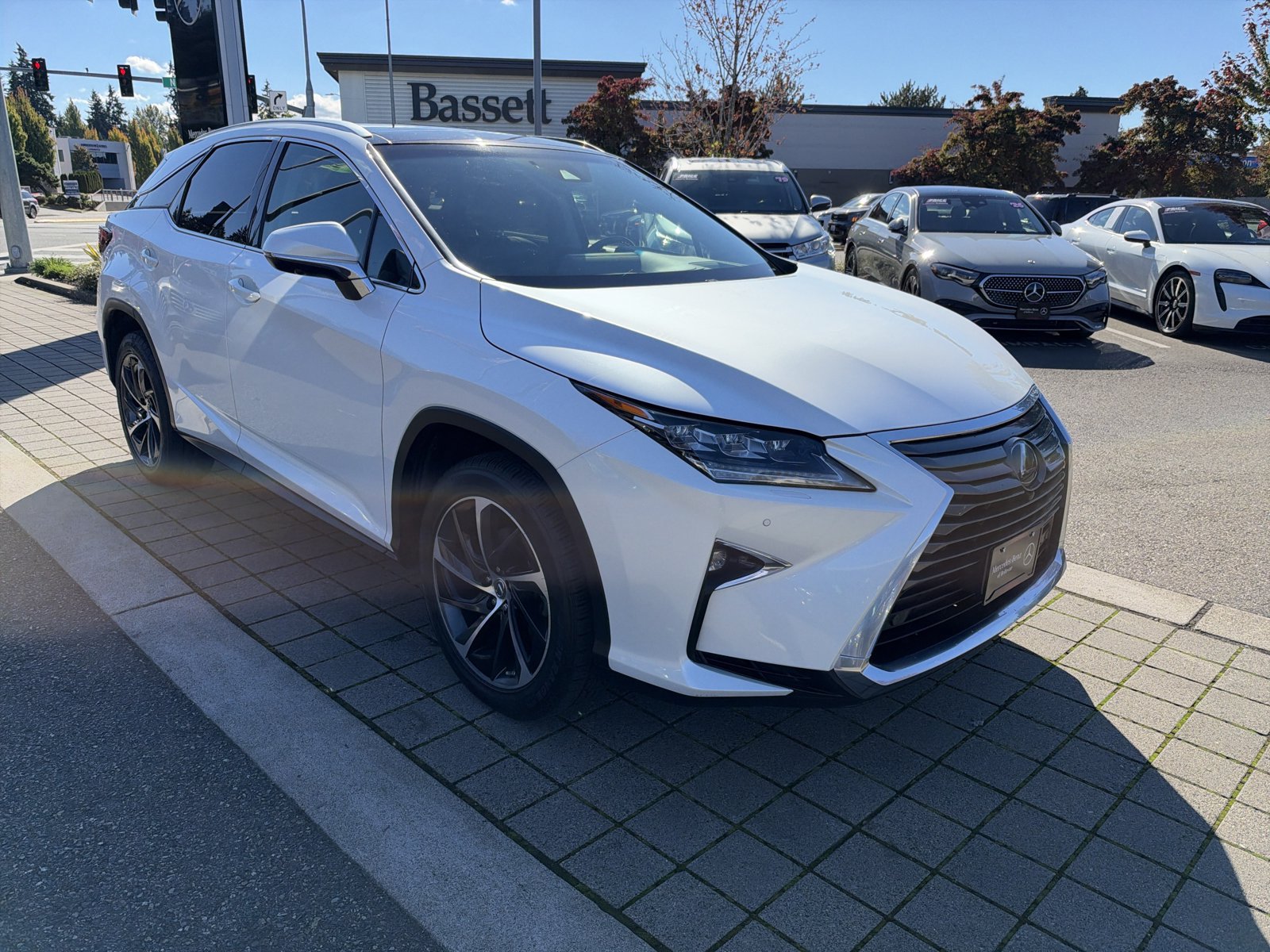 Used 2017 Lexus RX 350 AWD w/ Luxury Package image 3