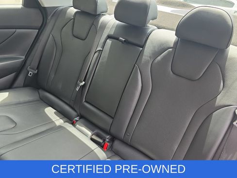 Used 2022 Hyundai Elantra Limited FWD image 14