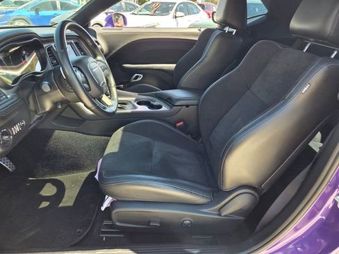 Certified 2023 Dodge Challenger R/T RWD image 3
