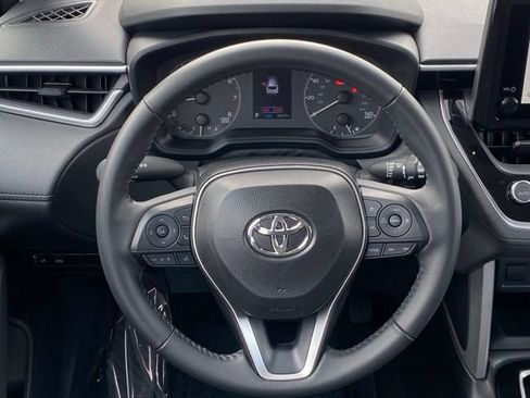 Certified 2025 Toyota Corolla Cross LE AWD/4WD image 15