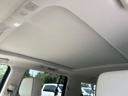Used 2022 GMC Yukon XL Denali AWD/4WD image 16