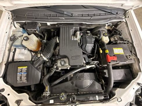 Used 2010 GMC Canyon SLE w/ Power Convenience Package RWD image 12