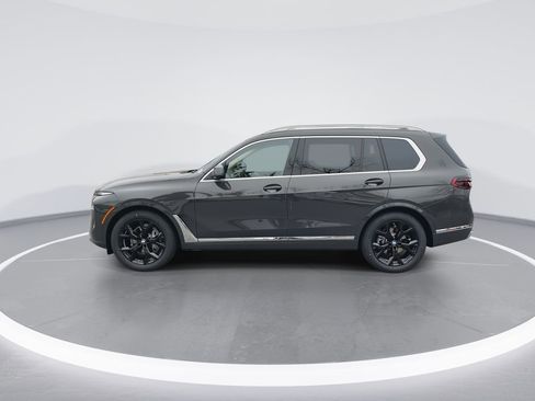 New 2026 BMW X7 xDrive40i w/ Premium Package image 5