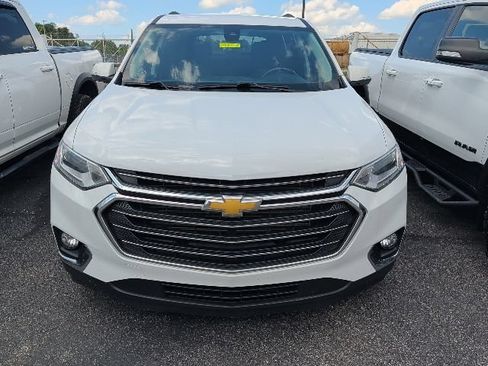 Used 2021 Chevrolet Traverse LT AWD/4WD image 2