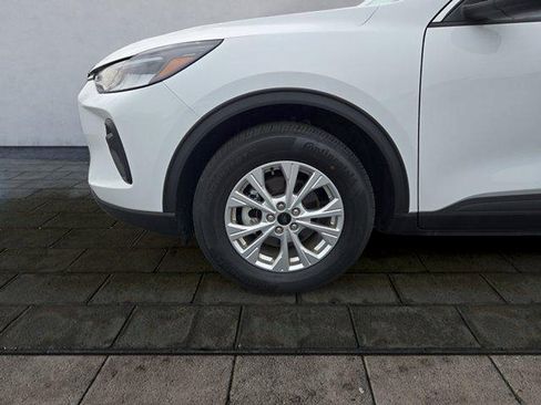 Certified 2023 Ford Escape Active AWD/4WD image 25