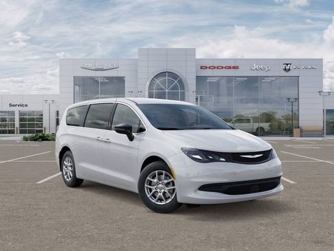 New 2025 Chrysler Voyager LX image 7