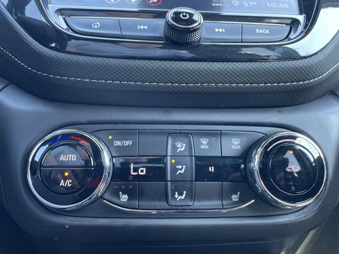 Used 2023 Chevrolet TrailBlazer ACTIV w/ Sun and Liftgate Package FWD image 33