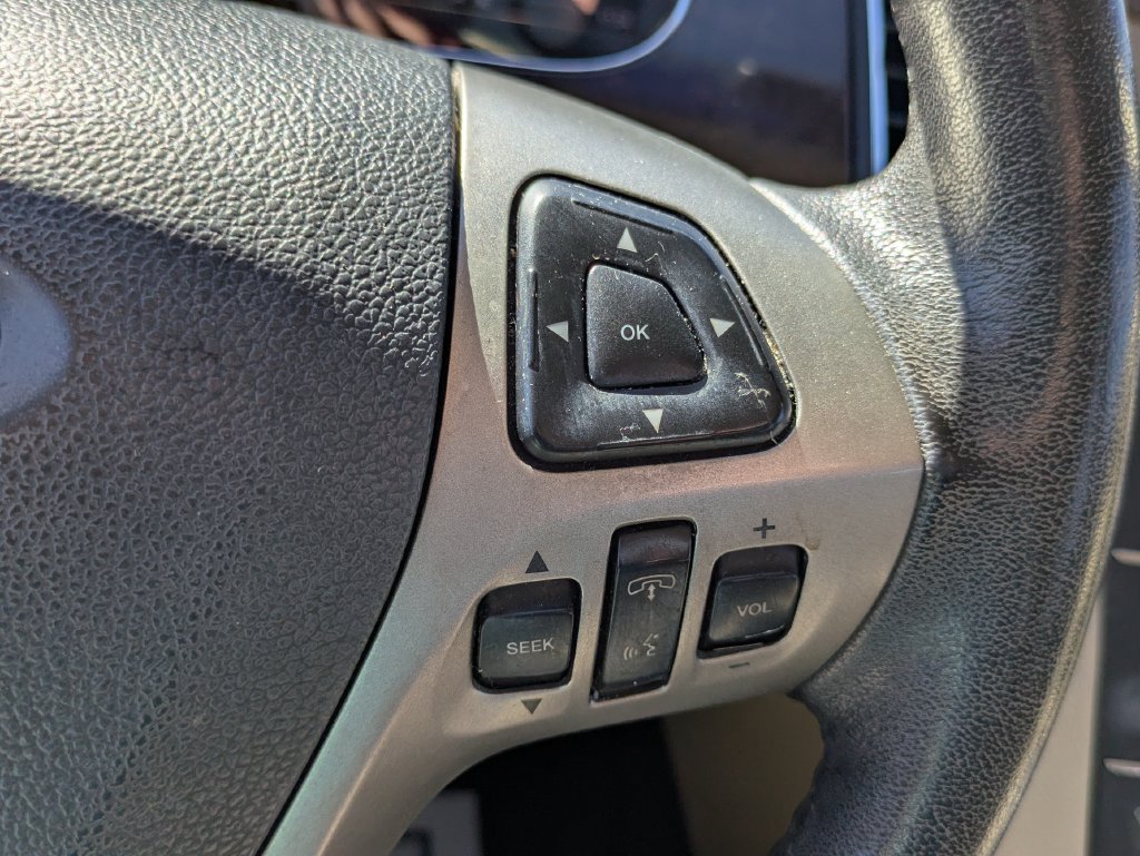 Used 2015 Ford Taurus Limited FWD image 13