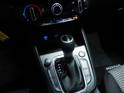 Certified 2023 Hyundai Kona SE image 18