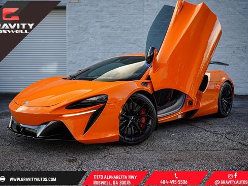 Used 2023 McLaren Artura Performance image 1