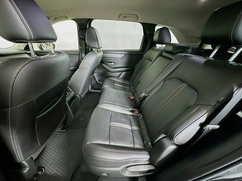 Used 2024 MAZDA CX-90 3.3 Turbo w/ Select Package image 27