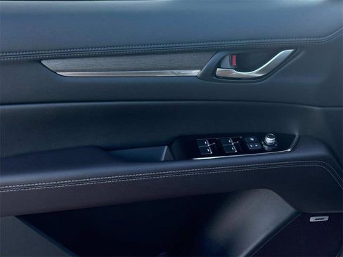 New 2025 MAZDA CX-5 Signature AWD/4WD image 7