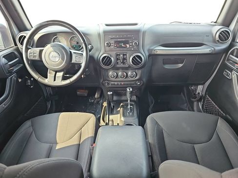 Used 2018 Jeep Wrangler Unlimited Sport S AWD/4WD image 13