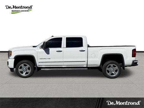 Used 2015 GMC Sierra 2500 Denali w/ Duramax Plus Package image 8