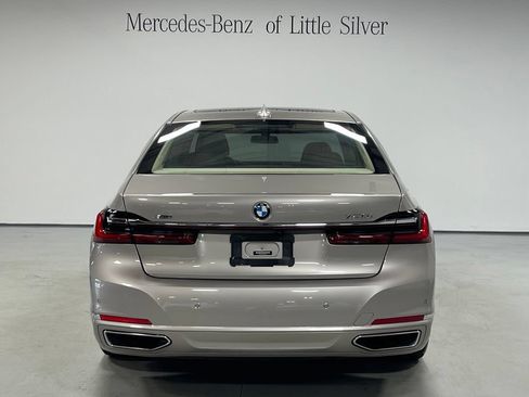 Used 2020 BMW 750i xDrive w/ Executive Package AWD/4WD image 4