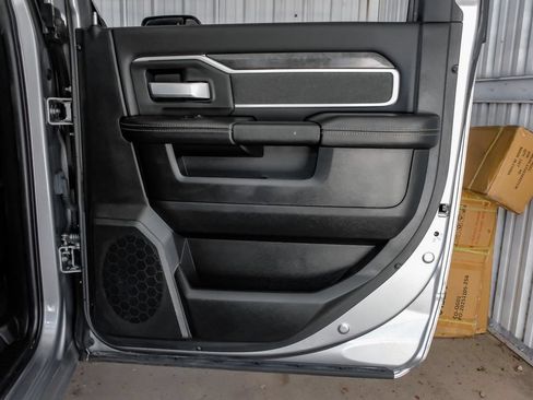 Used 2020 RAM 2500 Lone Star w/ Level 2 Equipment Group AWD/4WD image 47