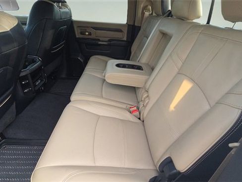 Used 2022 RAM 2500 Limited w/ Towing Technology Group image 18