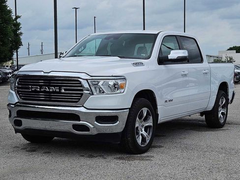Used 2024 RAM 1500 Laramie image 11