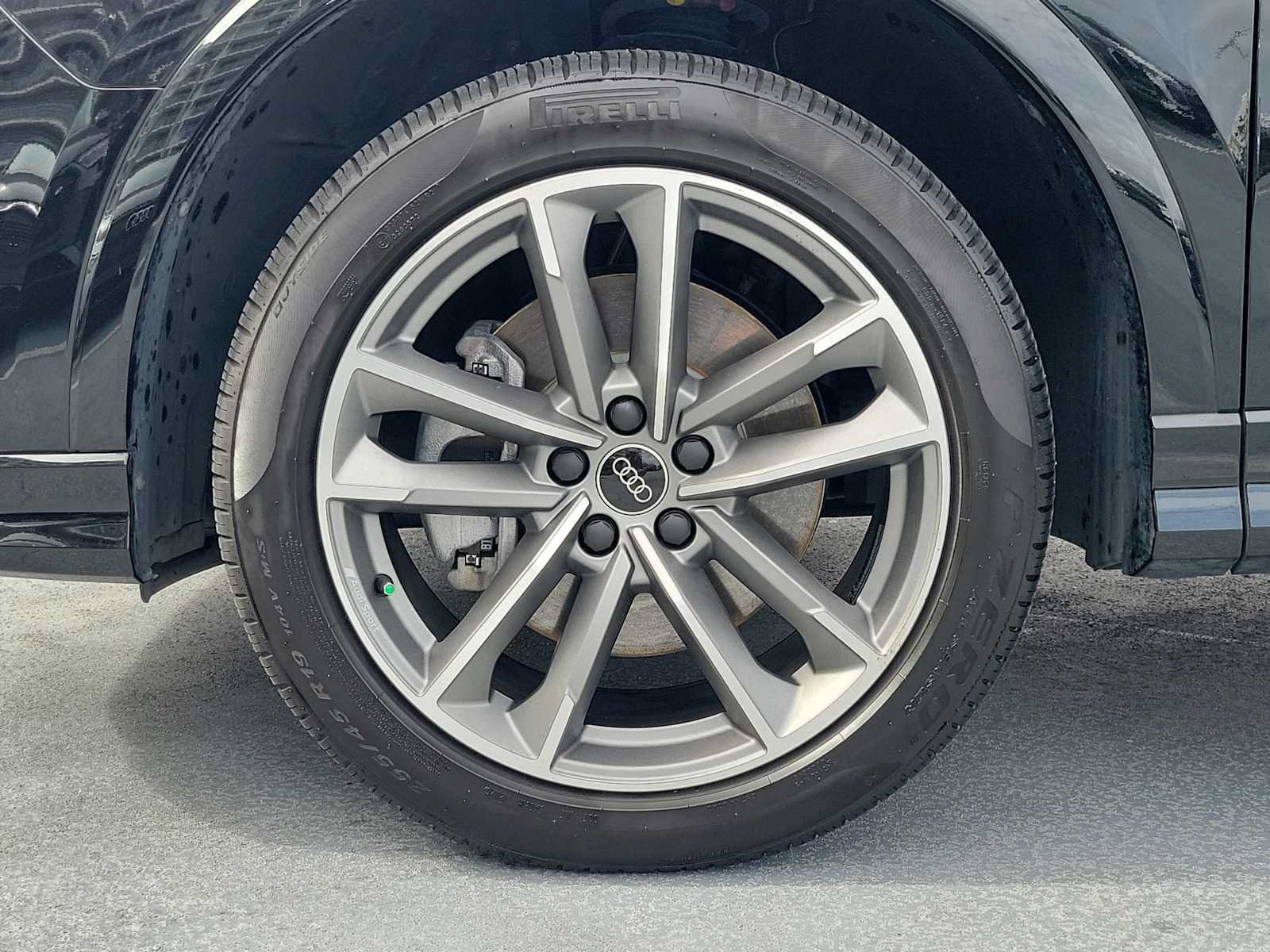 Certified 2025 Audi Q3 2.0T Premium w/ Convenience Package AWD/4WD image 12