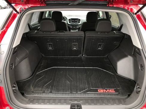 Certified 2023 GMC Terrain SLE w/ Driver Convenience Package FWD image 20
