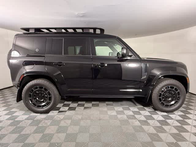 New 2026 Land Rover Defender 110 OCTA AWD/4WD image 8