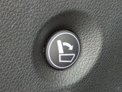 Used 2023 Honda Passport Elite image 18