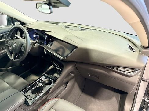 Used 2022 Buick Envision Essence w/ Technology Package I FWD image 28