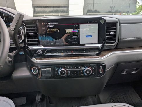 New 2025 GMC Sierra 1500 SLE w/ Preferred Package image 14