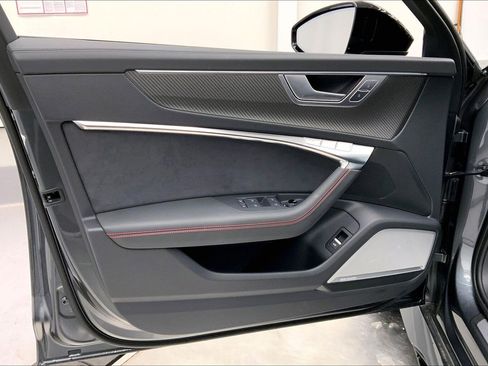 Used 2026 Audi RS 6 performance image 25