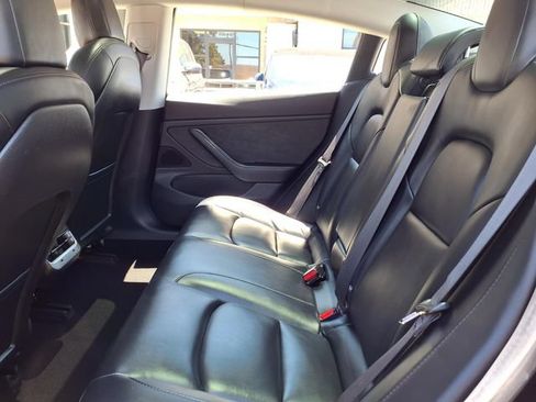 Used 2018 Tesla Model 3 Long Range RWD image 24