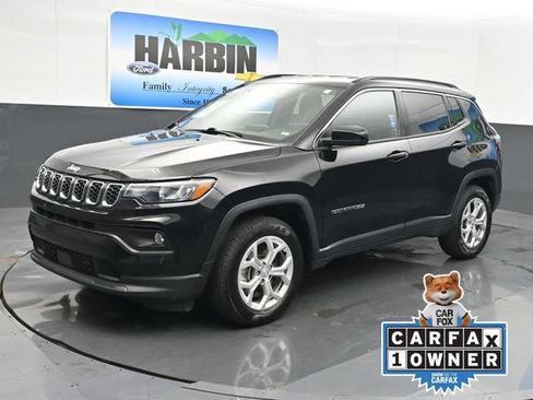 Used 2024 Jeep Compass Latitude AWD/4WD image 1