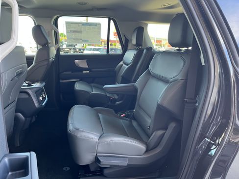 New 2026 Ford Expedition Max Active AWD/4WD image 7