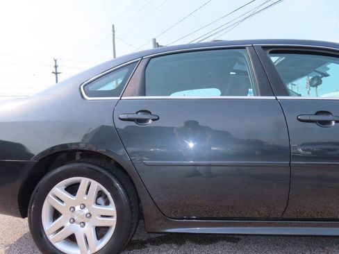 Used 2014 Chevrolet Impala LT w/ LT Sunroof Package FWD image 21